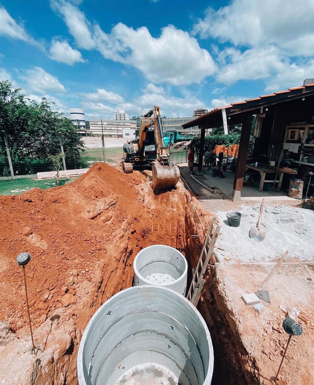 Obra e materiais — Terraplanagem Dé em Brusque